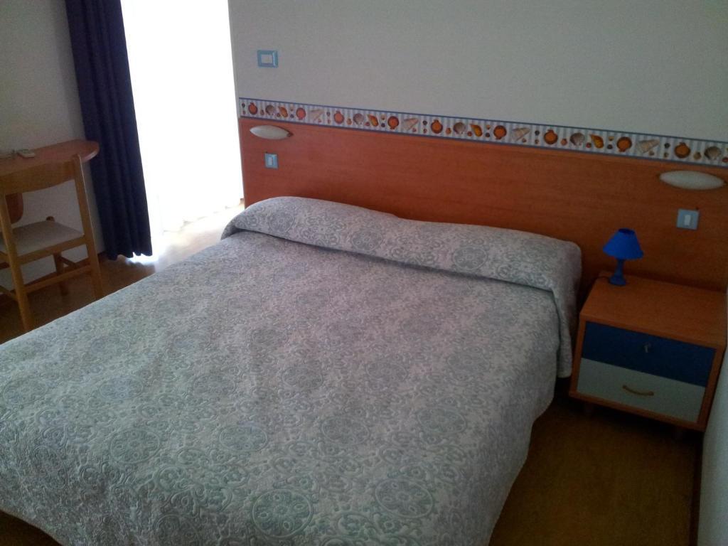 גראדו Albergo Al Sole חדר תמונה